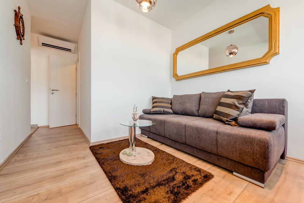 Apartment Noa - Self Check In Сплит Екстериор снимка